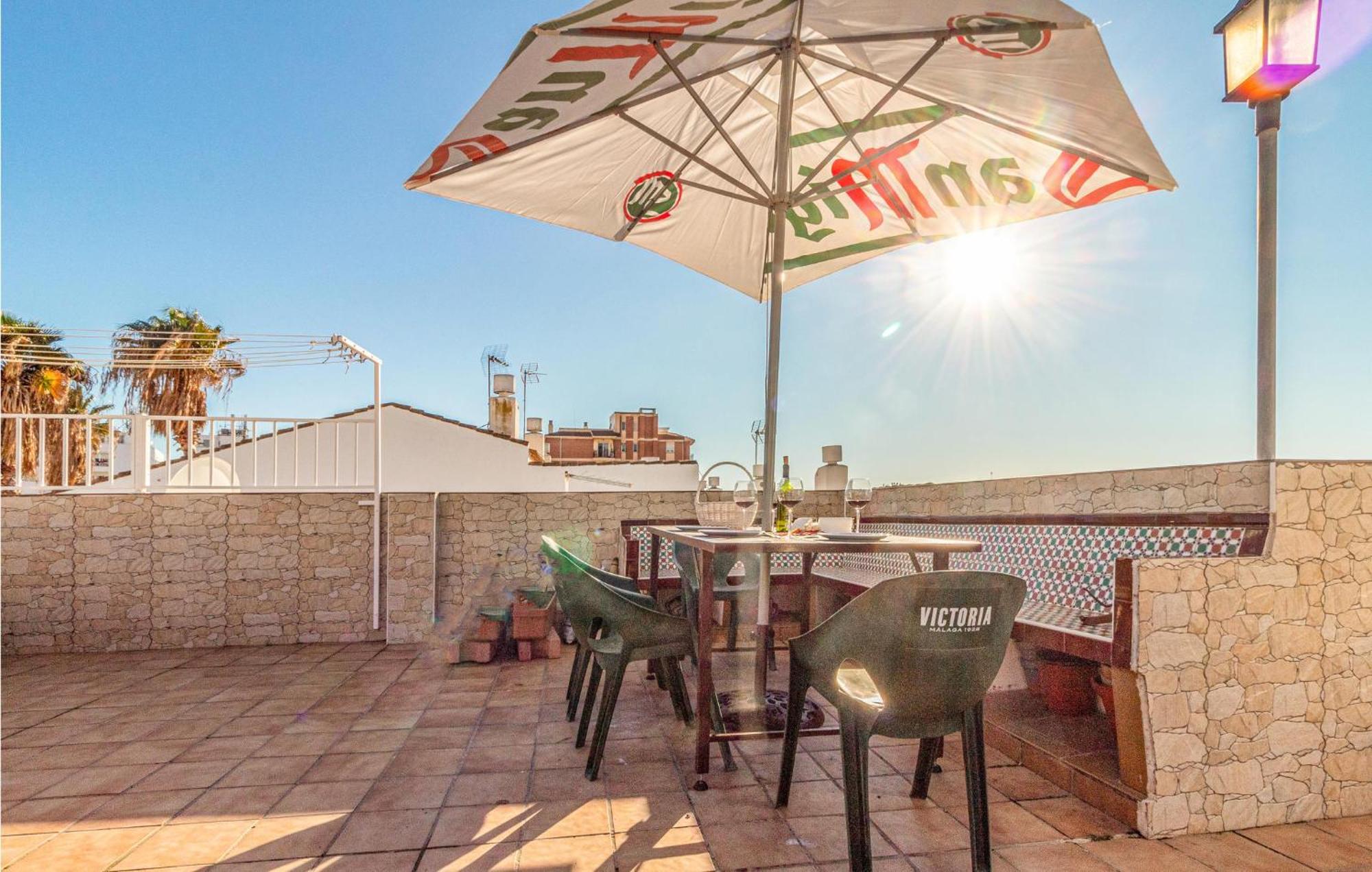 Stunning Home In Mlaga With 2 Bedrooms And Wifi Malaga Luaran gambar