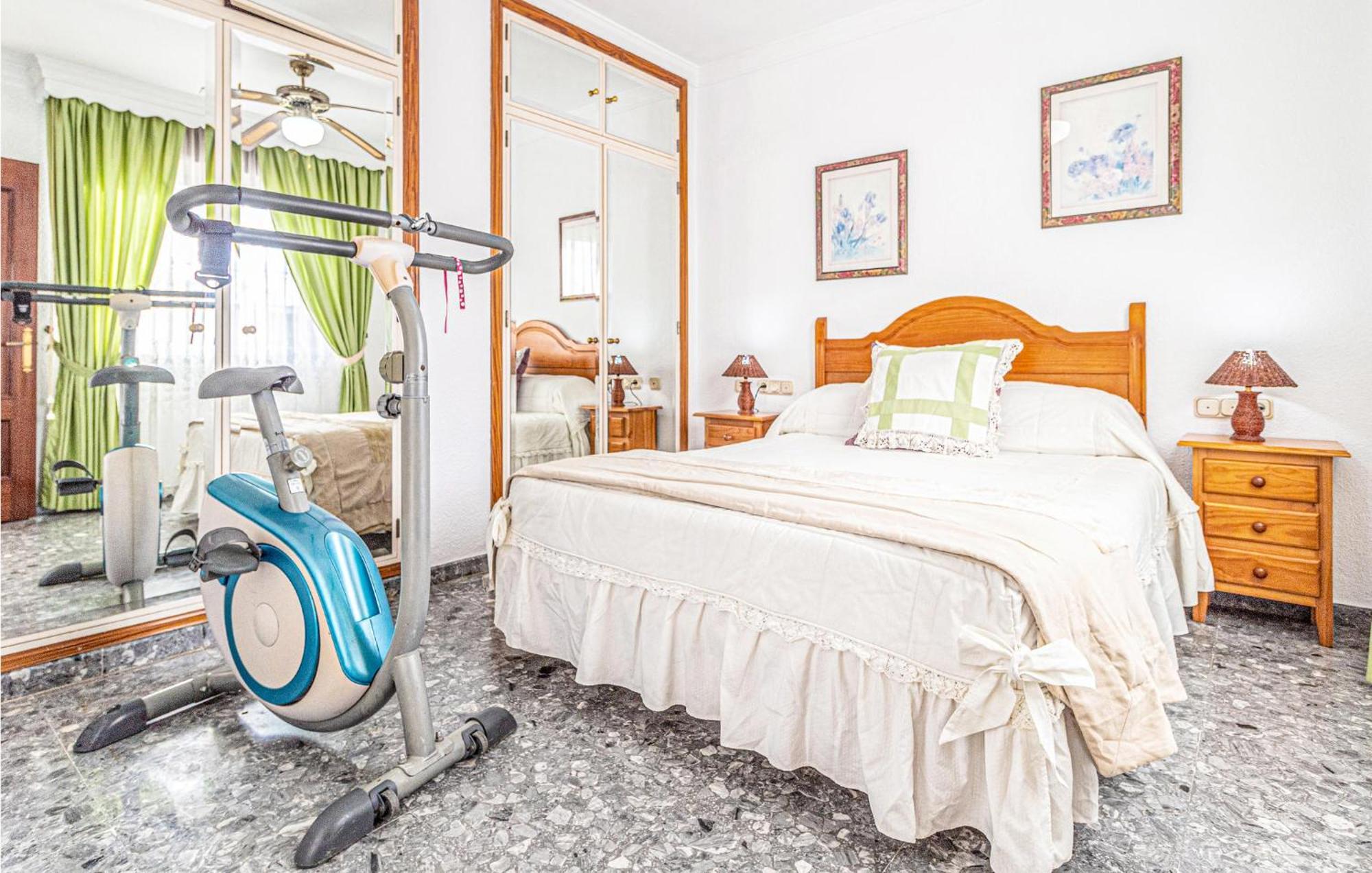 Stunning Home In Mlaga With 2 Bedrooms And Wifi Malaga Luaran gambar