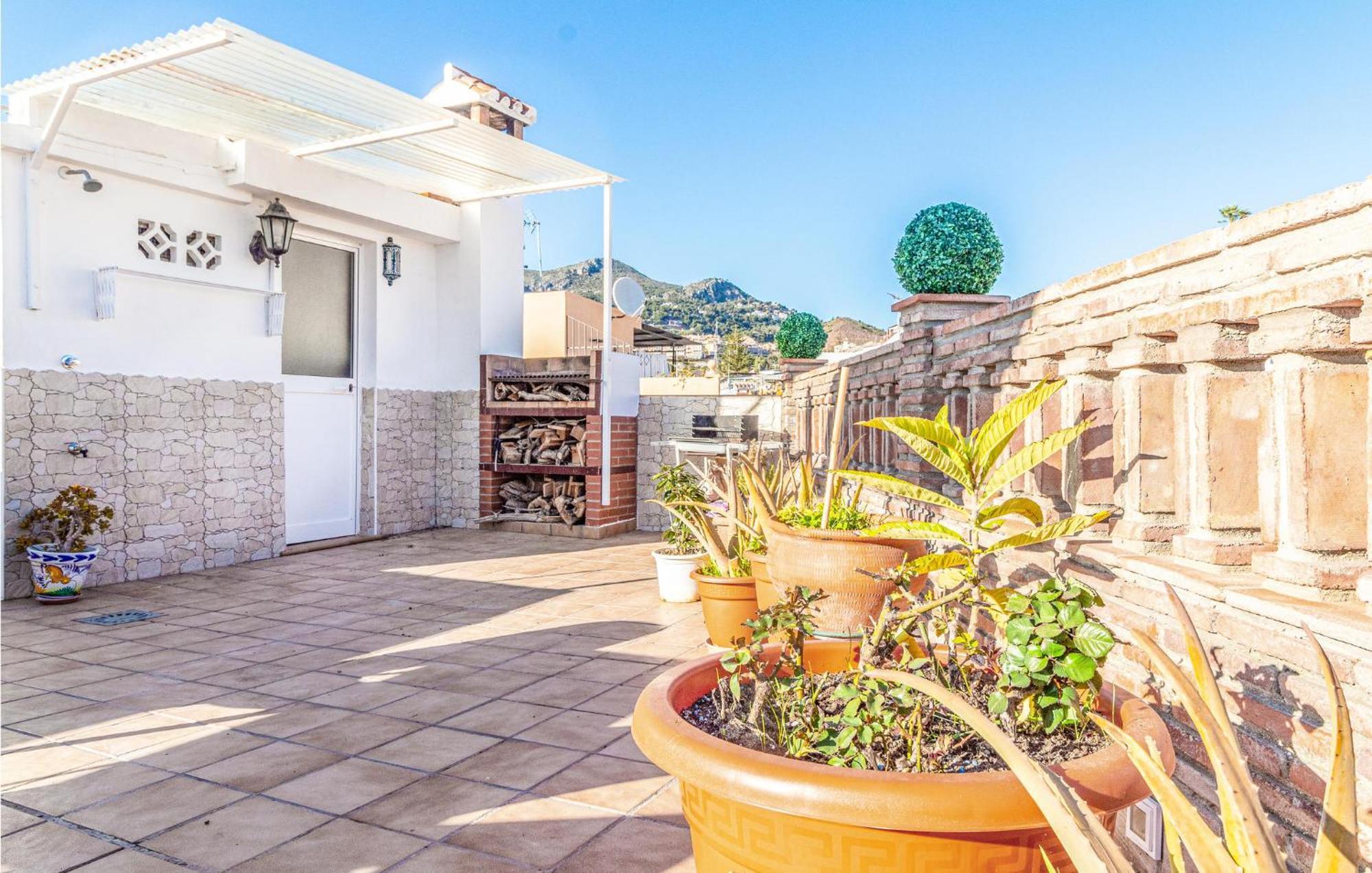 Stunning Home In Mlaga With 2 Bedrooms And Wifi Malaga Luaran gambar