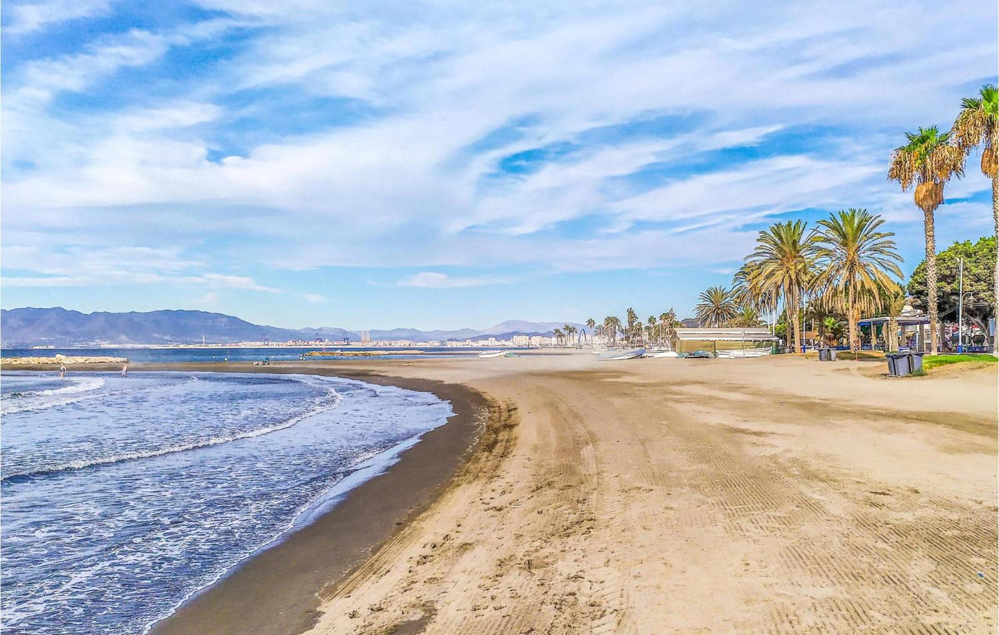 Stunning Home In Mlaga With 2 Bedrooms And Wifi Malaga Luaran gambar