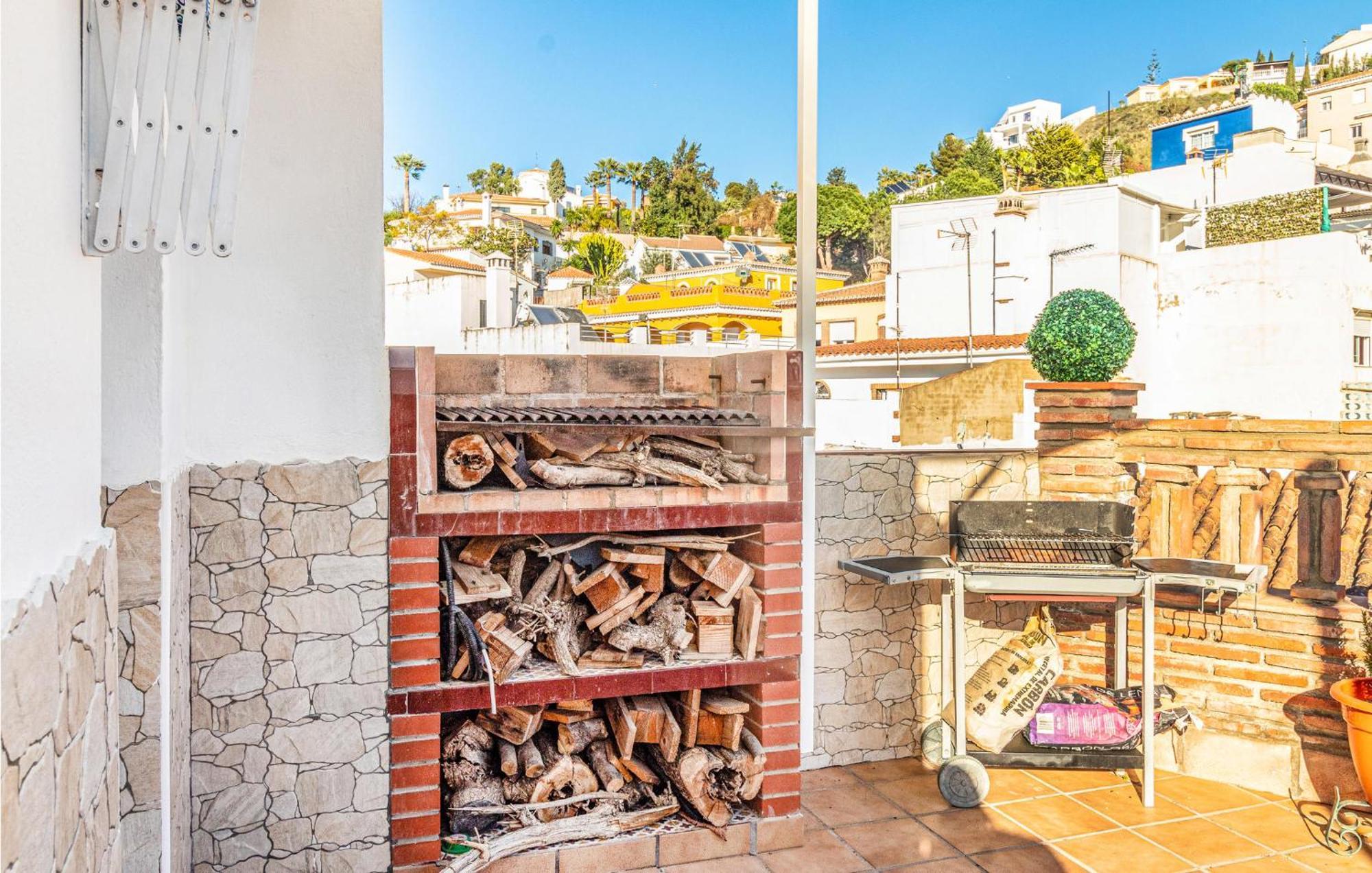 Stunning Home In Mlaga With 2 Bedrooms And Wifi Malaga Luaran gambar